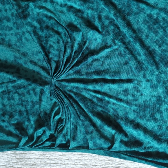 Jessica Sleeveless Teal Patterned Top with Double Ruche Detail Sz M Petite 12 - Picture 3 of 6